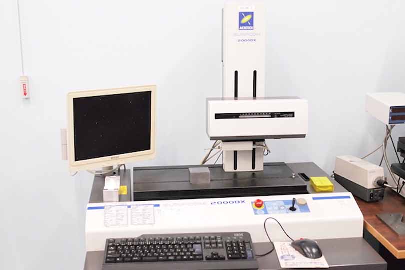 表面粗さ測定器